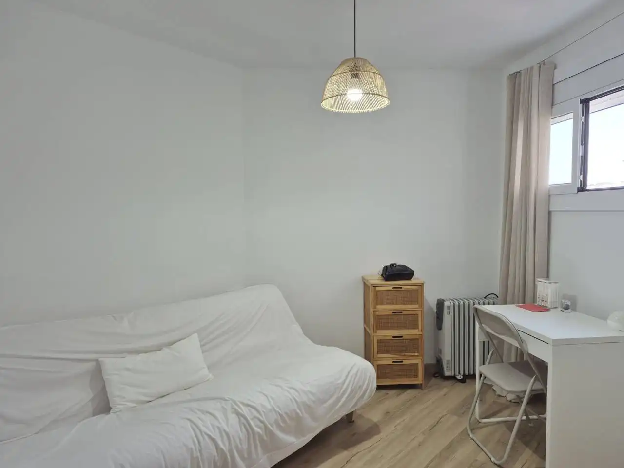 Habitación de Piso en venta en Cubelles con Aire acondicionado, Calefacción y Amueblado