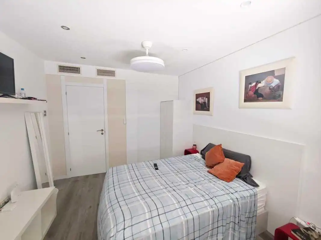 Schlafzimmer von Wohnung zum Verkauf in Zaragoza mit Heizung