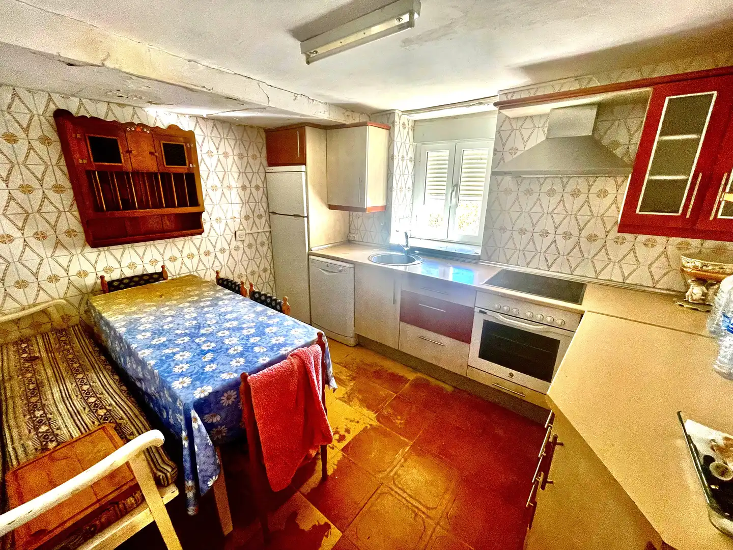 Küche von Haus oder Chalet zum Verkauf in Villaturiel mit Privatgarten und Abstellraum