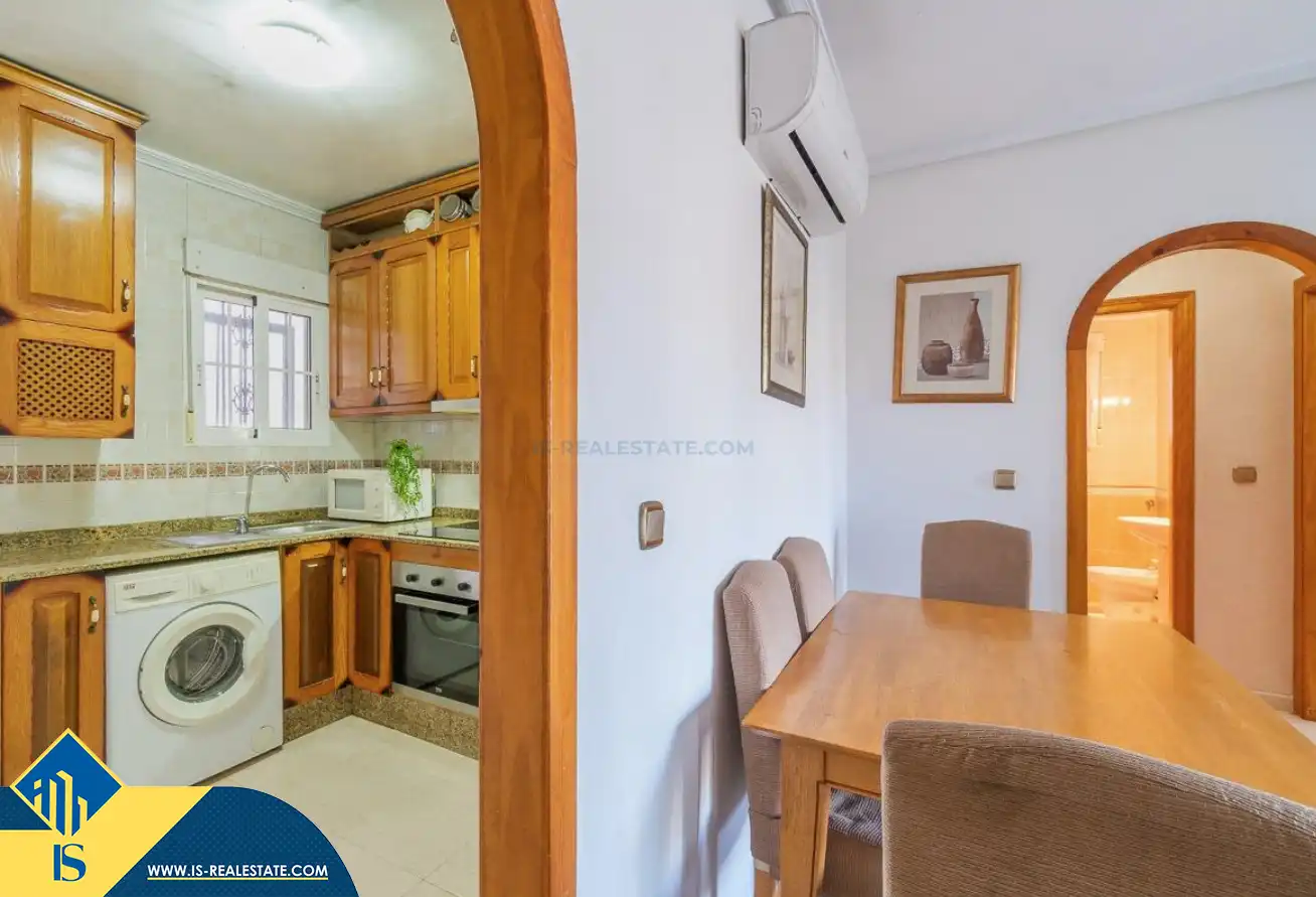 Cocina de Apartamento en venta en Orihuela con Aire acondicionado, Calefacción y Jardín privado