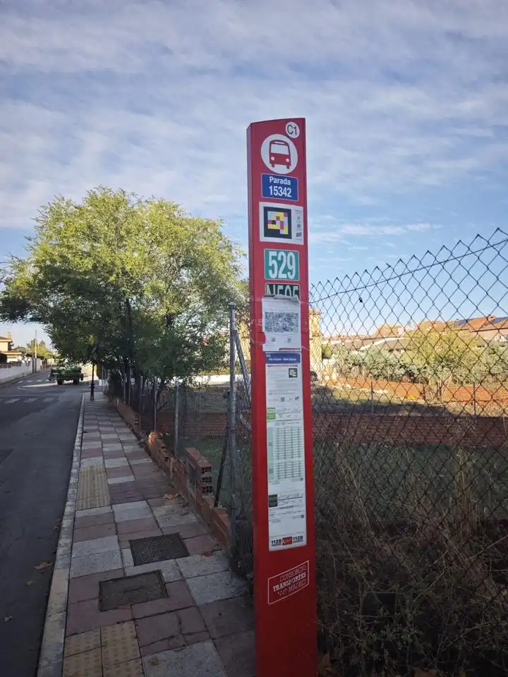 Parking de Casa adosada en venta en El Álamo con Aire acondicionado, Calefacción y Jardín privado