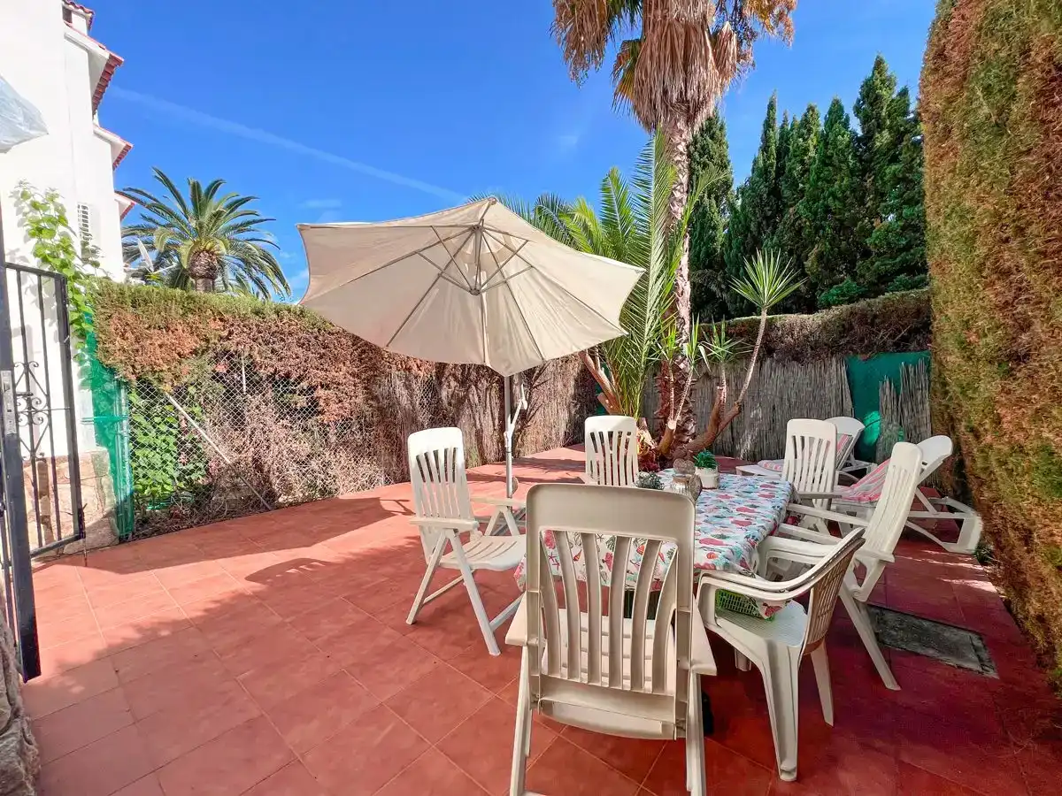 Terrassa de Casa adosada en venda en Dénia amb Aire condicionat i Piscina