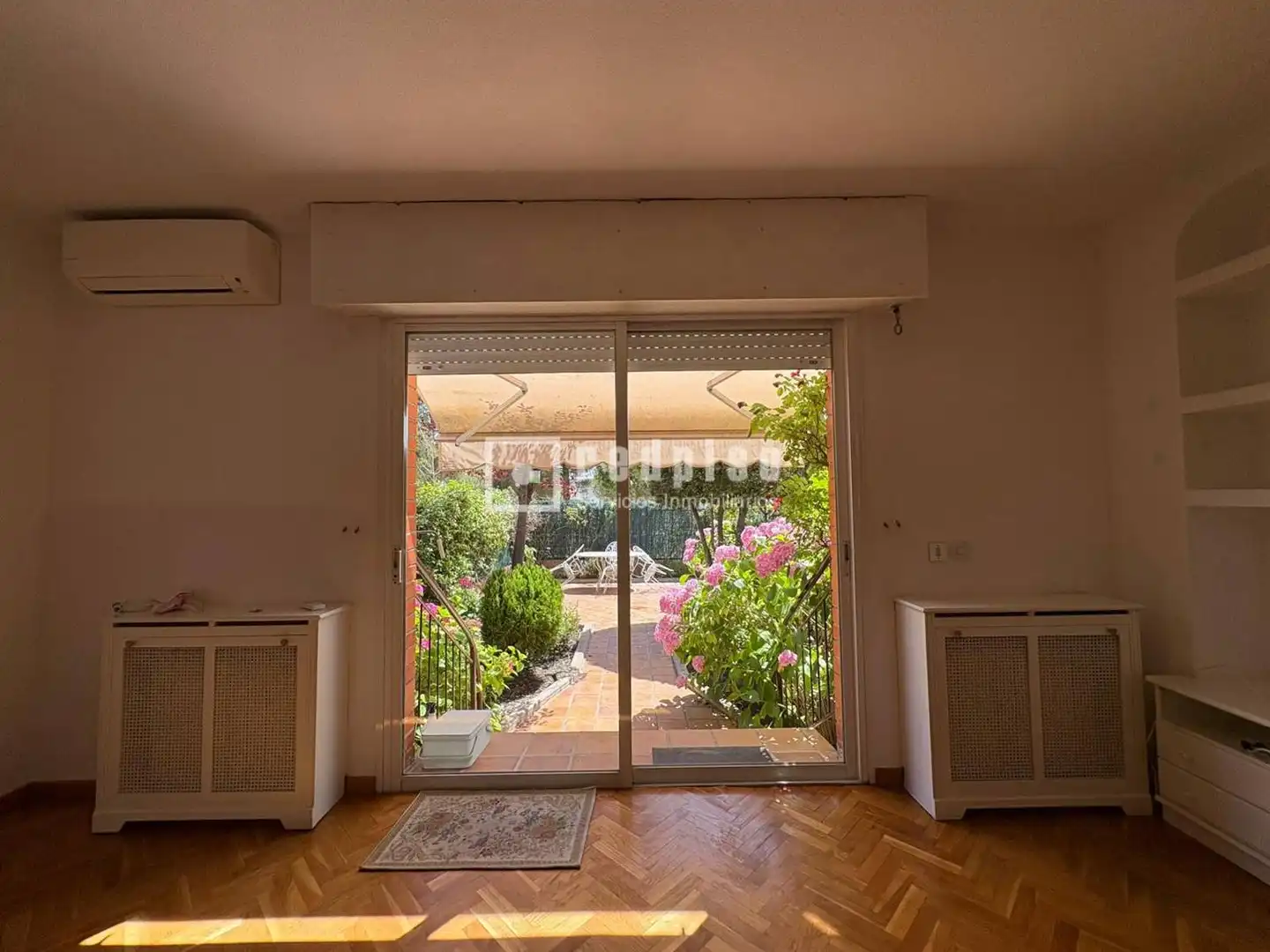 Garden of Houses for sale in Tres Cantos  with Air Conditioner, Heating and Parquet flooring