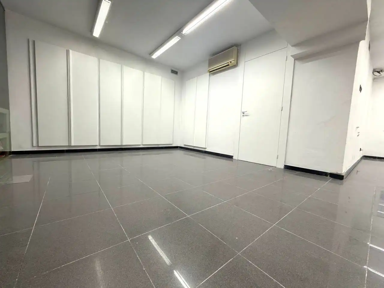Local commercial à vendre à Premià de Dalt, imagen 2