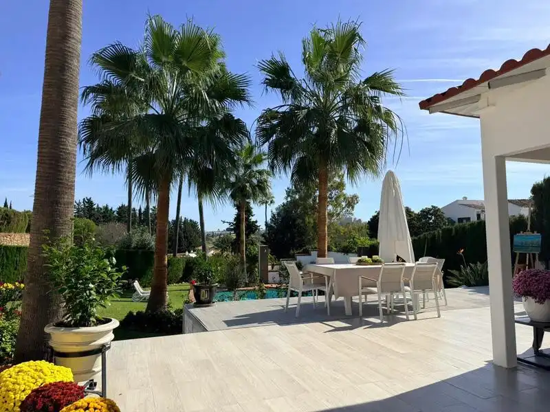 Terrace of Houses for rent in Estepona  with Air Conditioner, Private garden and Terrace