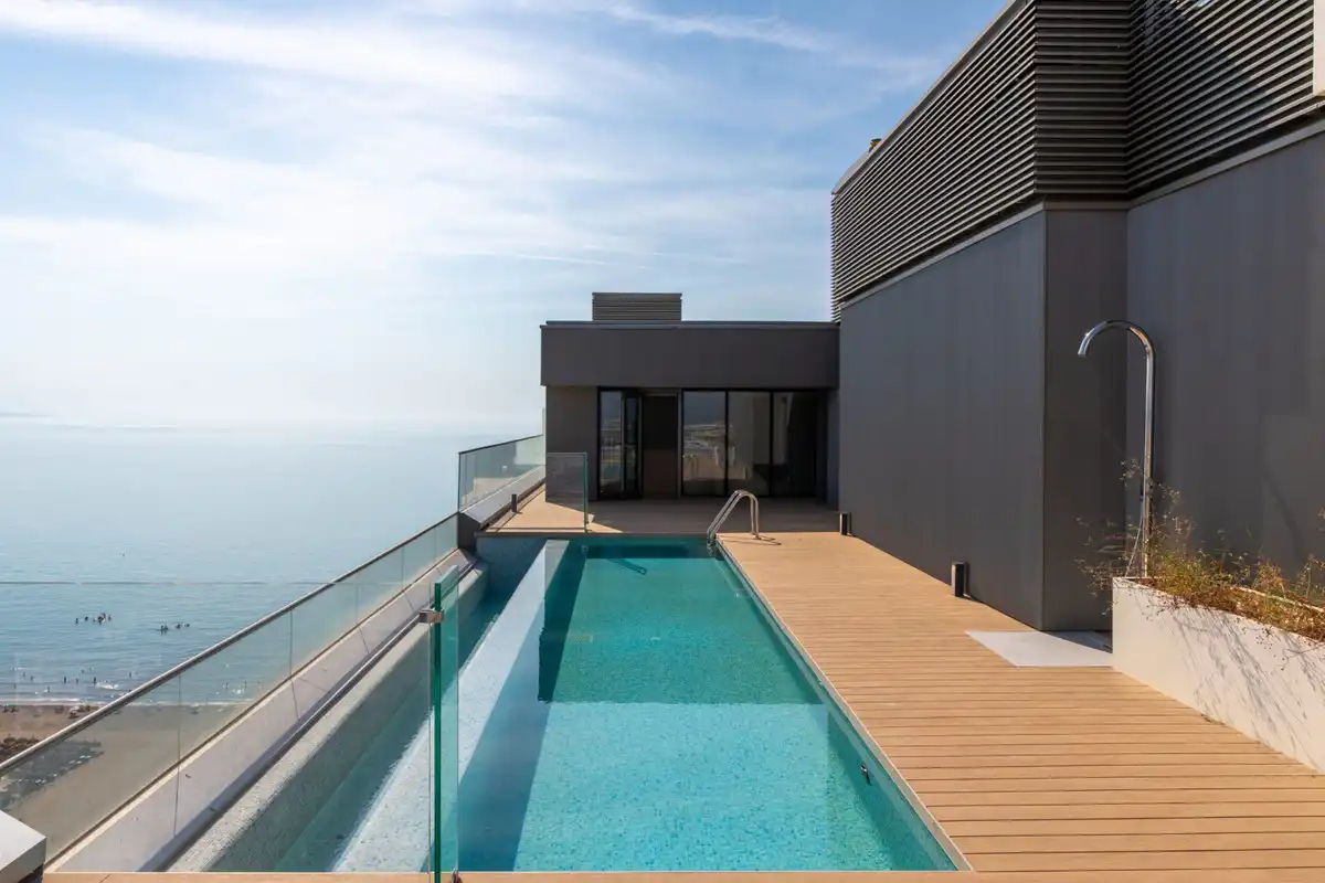 Piscina de Àtic en venda en Málaga amb Aire condicionat, Jardí privat i Terrassa