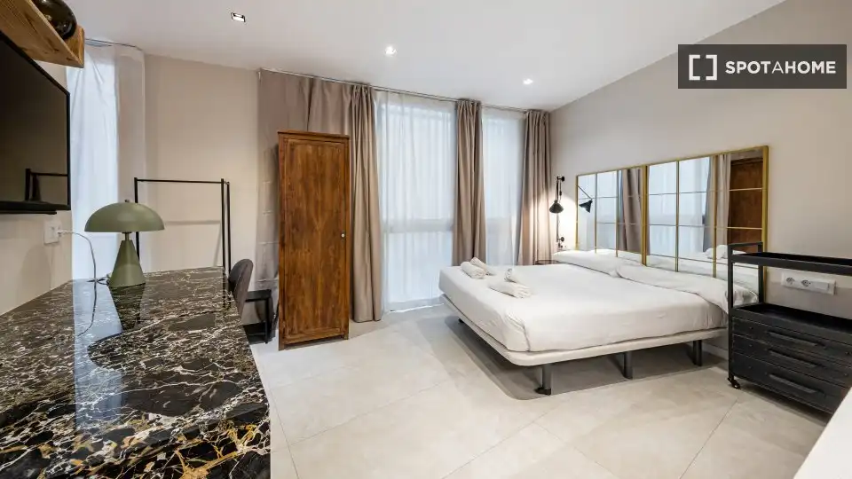 Flat with terrace to rent in Ciutat Vella
