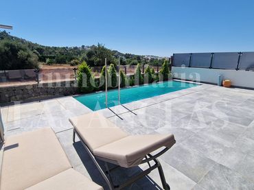 Erdgeschosswohnung mit Pool zum Verkauf in Marina Botafoc - Platja de Talamanca