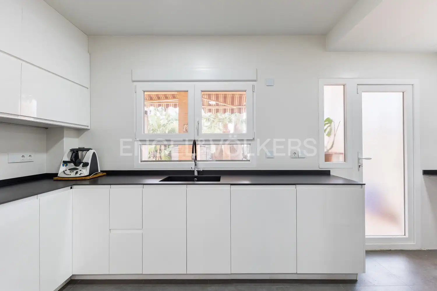 Kitchen of Houses for sale in L'Eliana  with Air Conditioner, Heating and Private garden