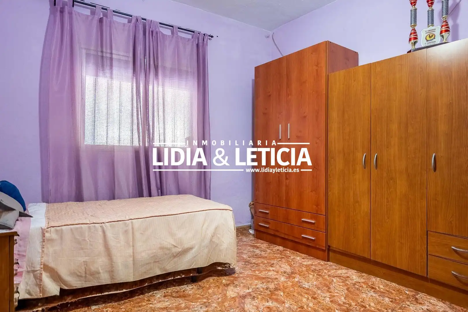 Dormitori de Casa o xalet en venda en Alcalá de Guadaira amb Aire condicionat i Calefacció