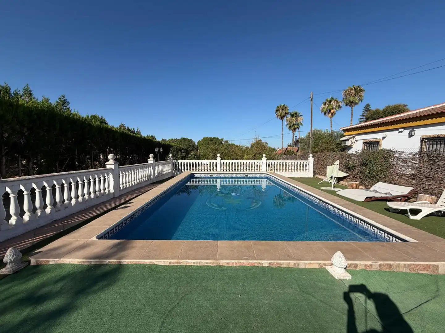 Piscina de Casa o chalet en venta en Mairena del Alcor con Aire acondicionado