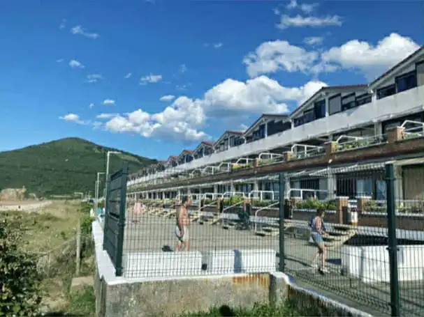 Vista exterior de Local en venta en Santoña con Terraza, Amueblado y Internet