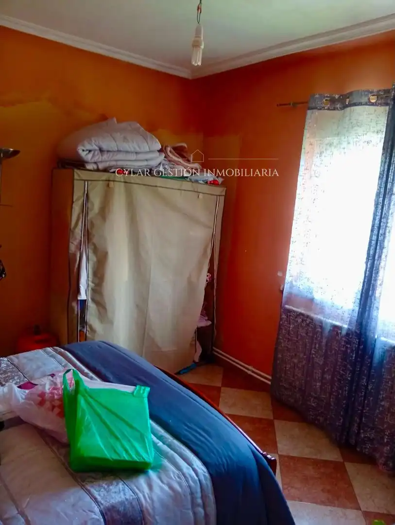 Bedroom of Flat for sale in Salamanca  with Heating, Parquet flooring and Washing machine
