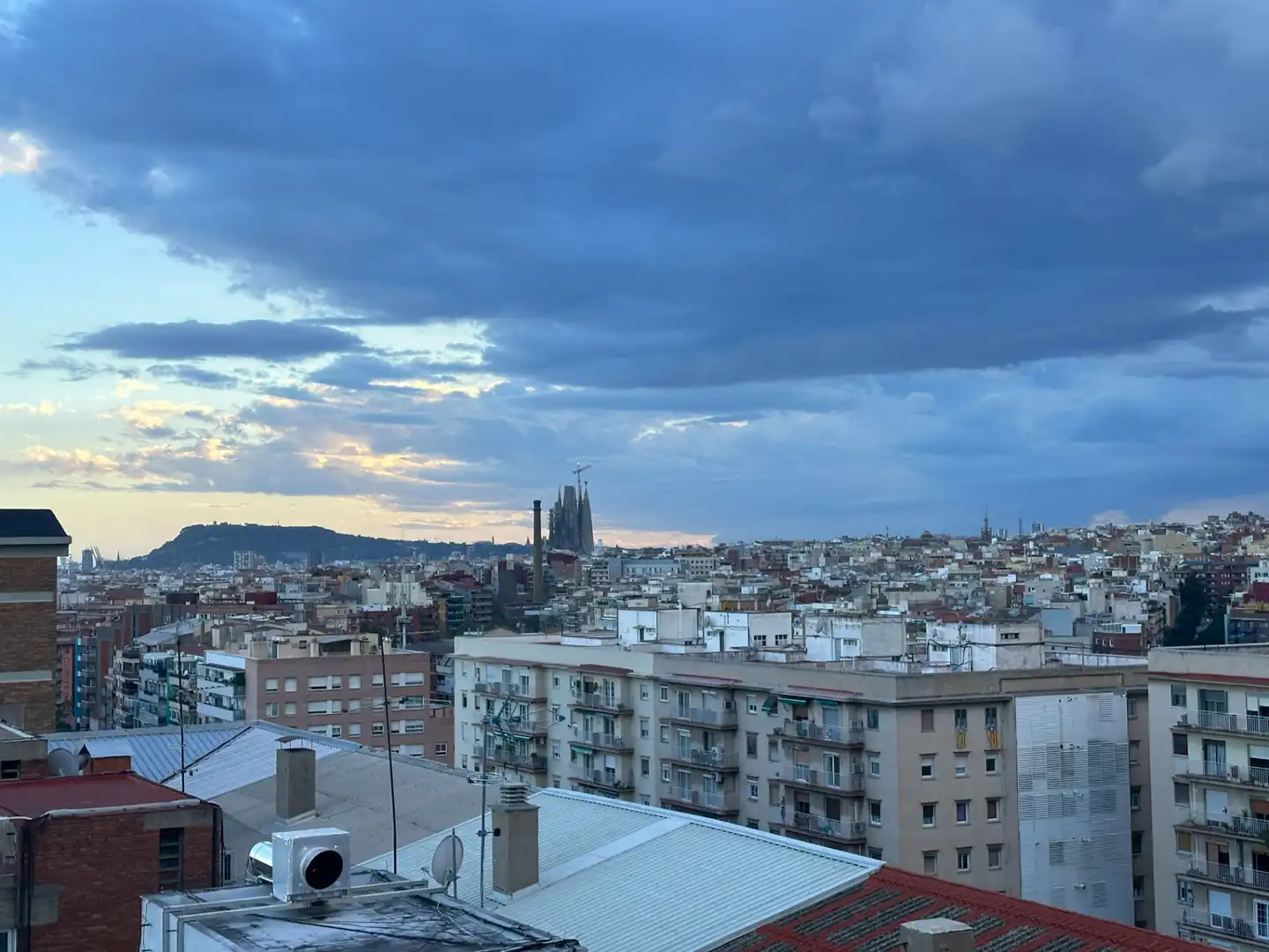 Exterior view of Flat for rent in Barcelona  with Heating, Parquet flooring and Furnished