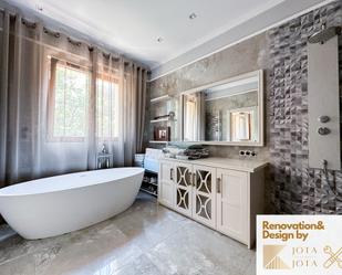 Bathroom of House or chalet for sale in Caldes de Malavella  with Heating, Private garden and Parquet flooring