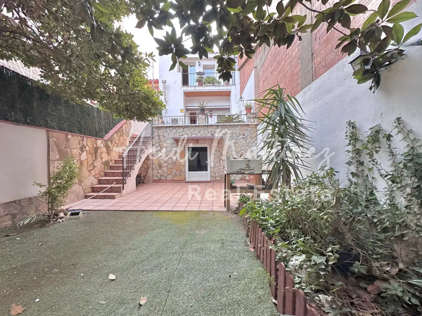 Vista exterior de Casa o chalet en venta en Molins de Rei con Aire acondicionado, Calefacción y Jardín privado