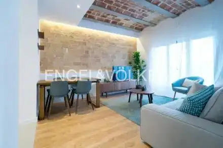 Living room of Flat for sale in Barcelona  with Air Conditioner, Heating and Parquet flooring