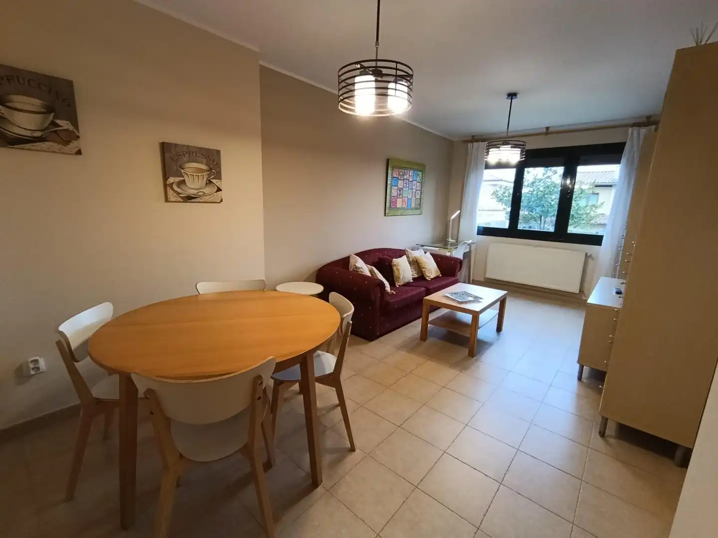 Sala de estar de Piso en venta en Ribadedeva con Calefacción, Trastero y Amueblado
