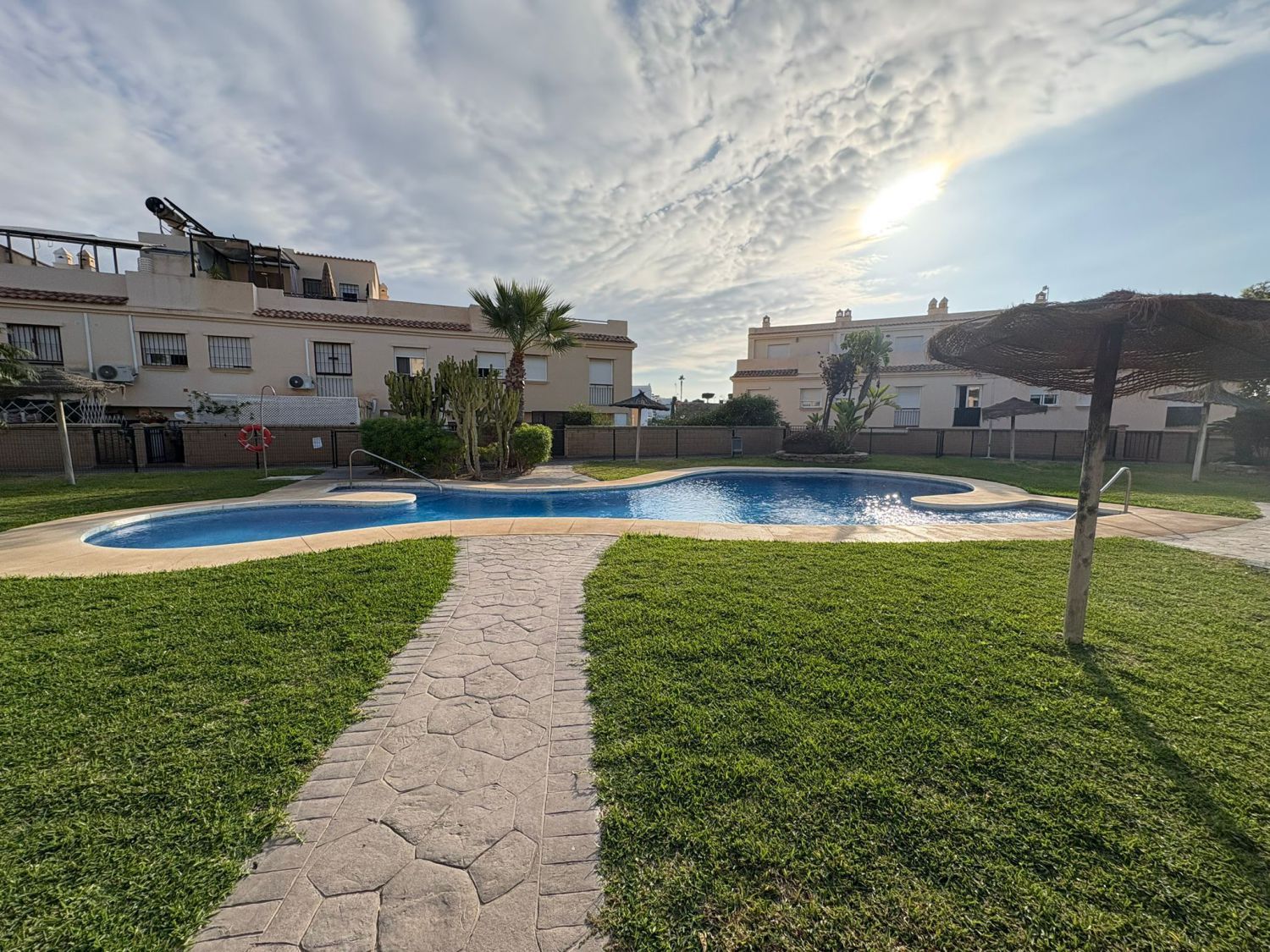 Piscina de Casa o xalet en venda en Vélez-Málaga amb Calefacció i Terrassa
