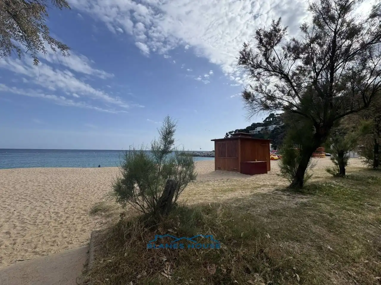 Außenansicht von Wohnung zum Verkauf in Lloret de Mar mit Klimaanlage und Terrasse