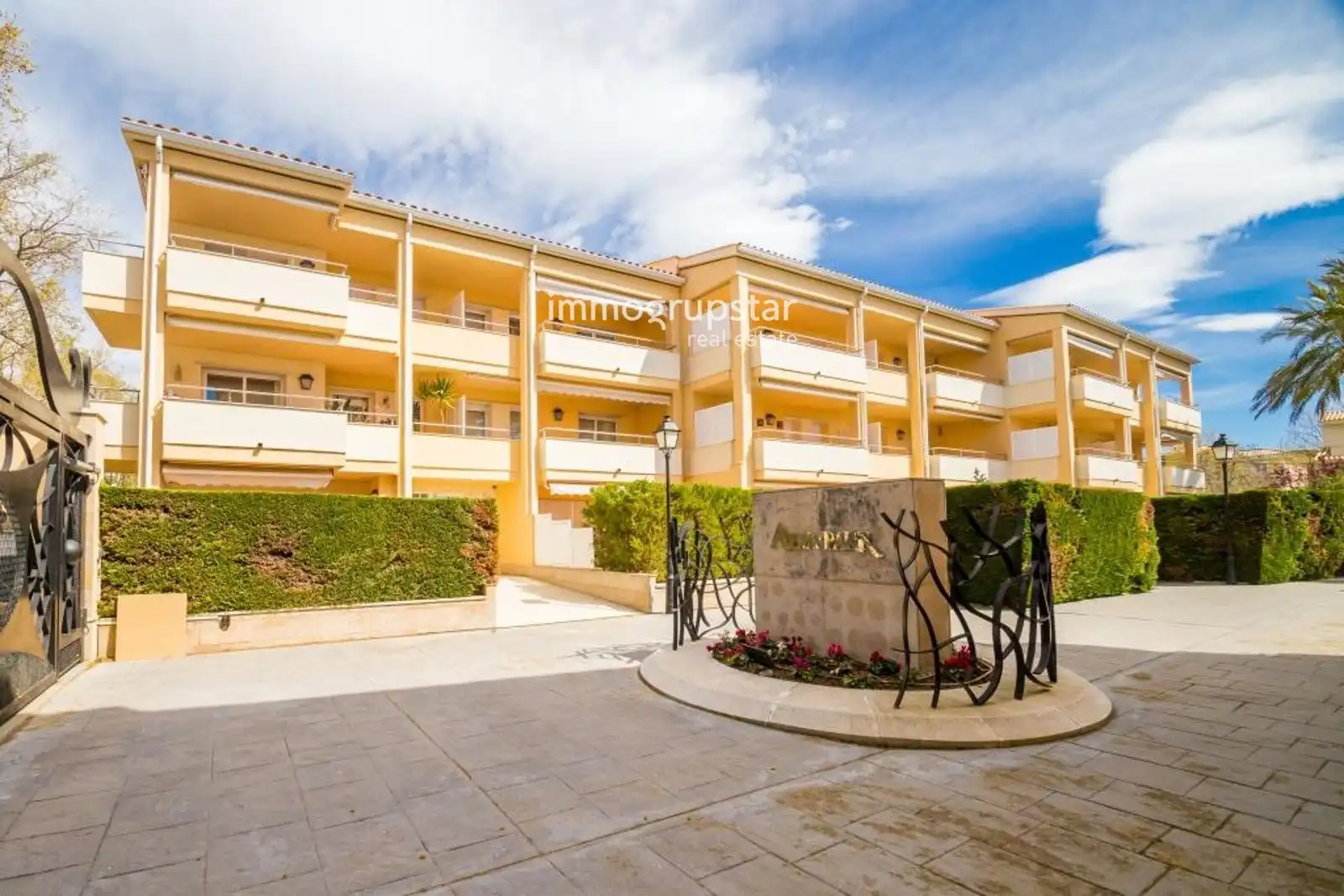 Vista exterior de Apartament en venda en Castell d'Aro, Platja d'Aro i s'Agaró amb Calefacció, Terrassa i Piscina