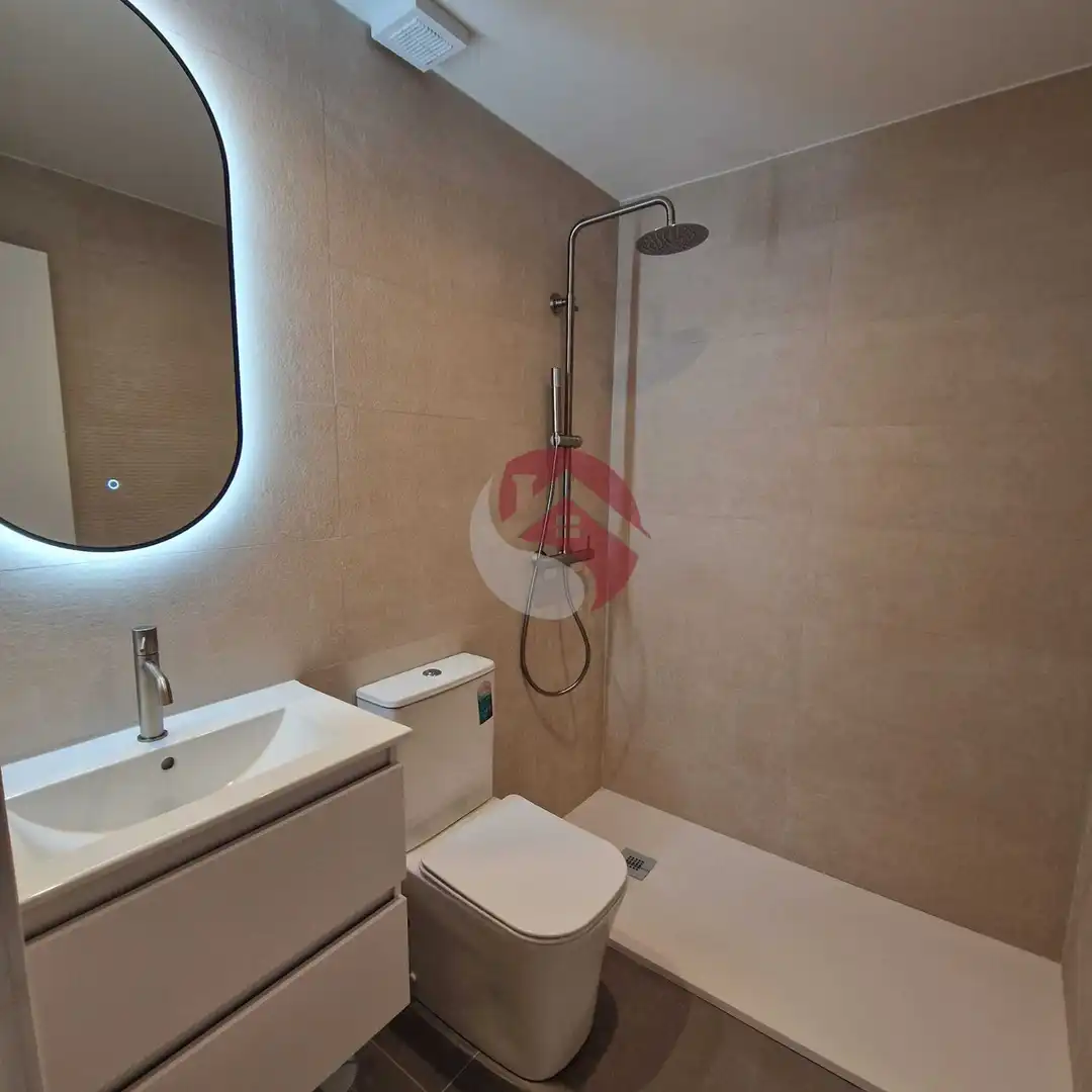 Baño de Piso en venta en Málaga con Aire acondicionado y Terraza