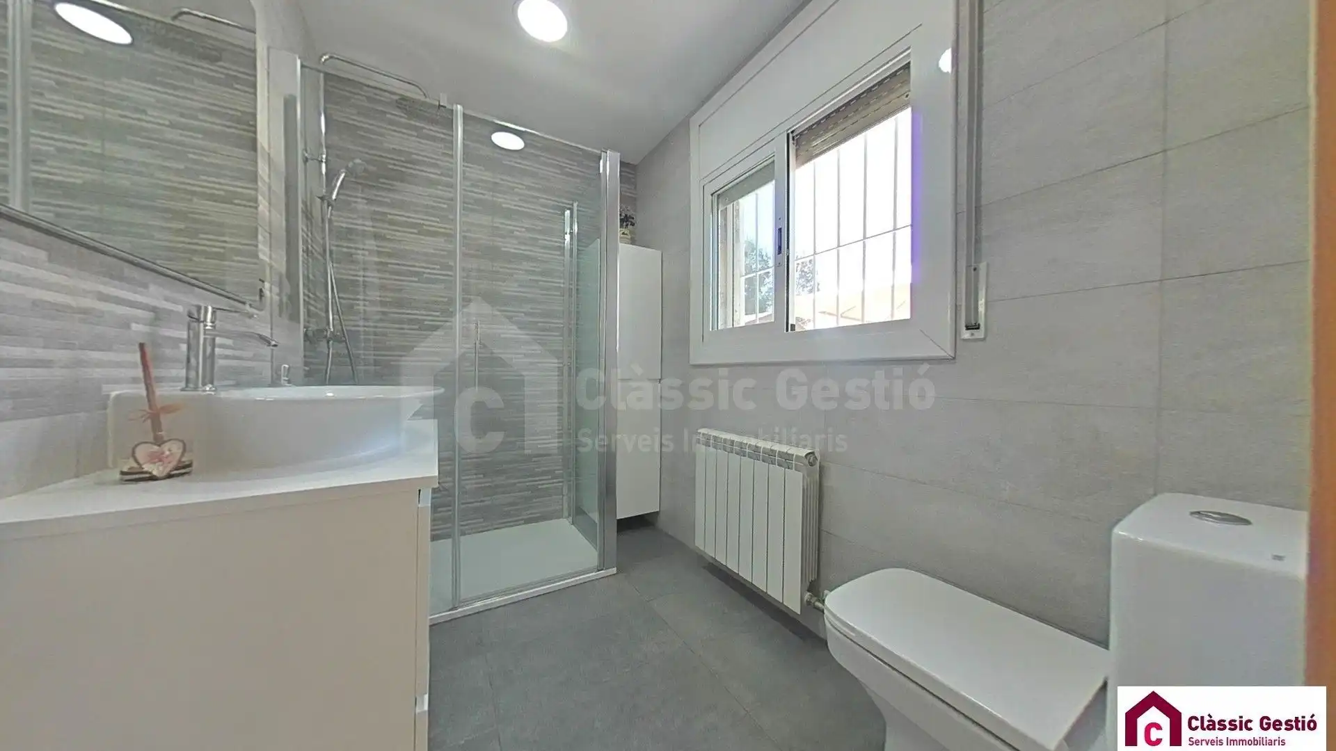 Baño de Casa o chalet en venta en Terrassa con Calefacción y Trastero