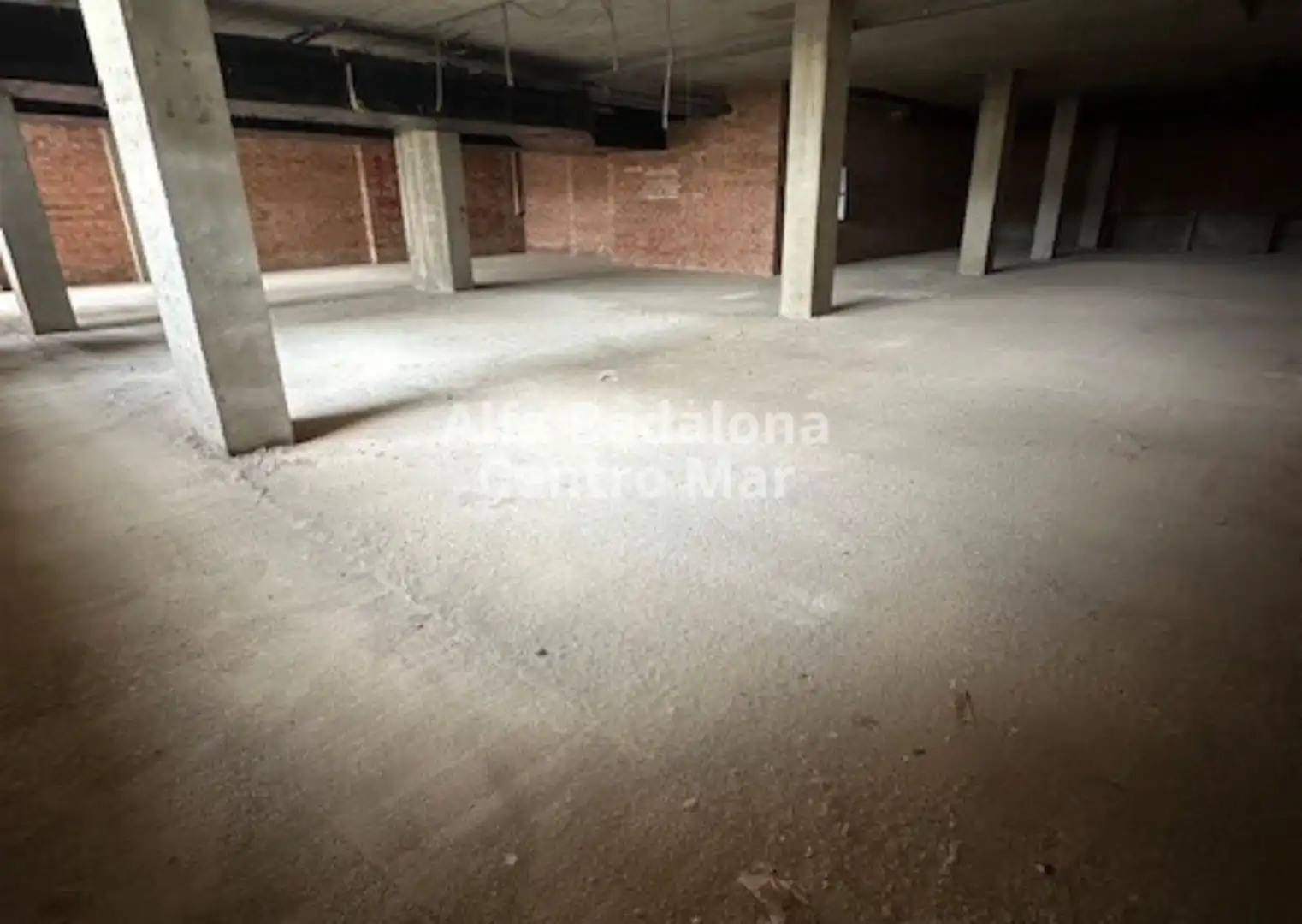 Local comercial de lloguer a Port, imagen 11