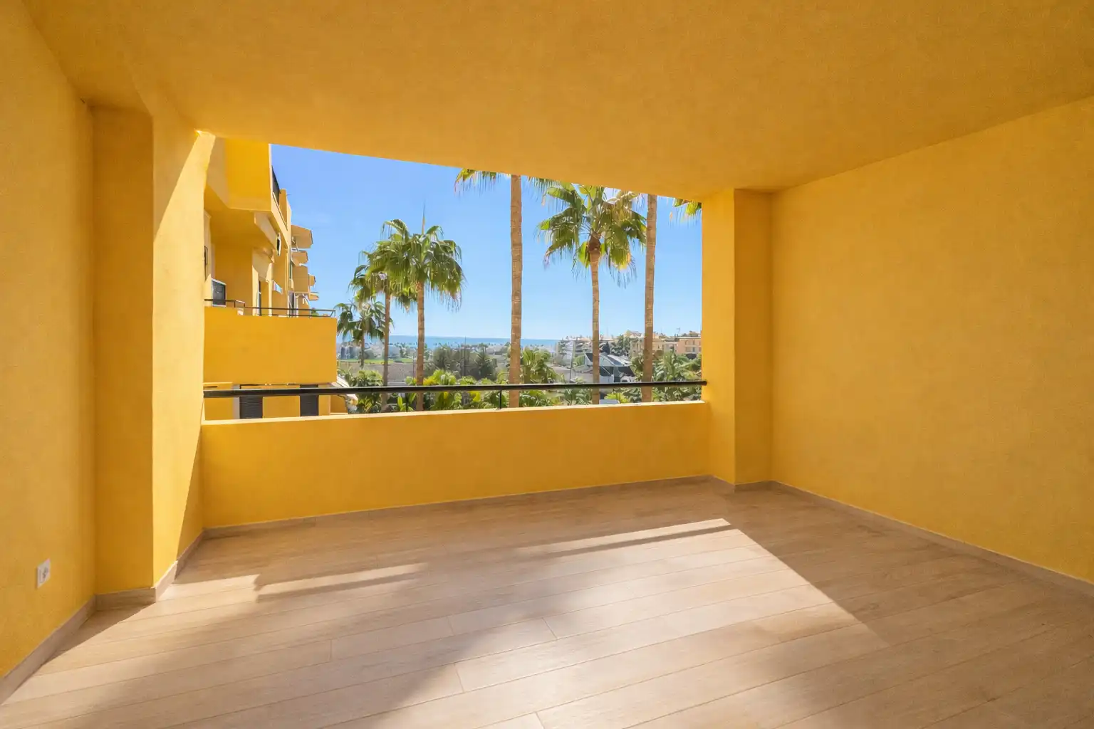 Apartament amb piscina en venda a San Pedro de Alcántara, imagen 5