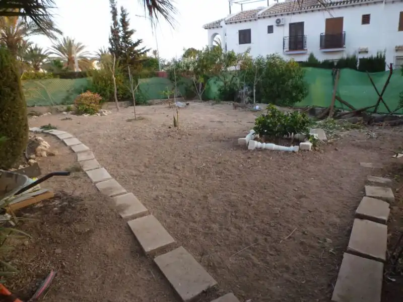 Chalet con jardín en venta en Calle Áncora 88, imagen 3