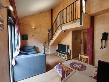 Penthouse with balcony for sale in Calle AMARGURA