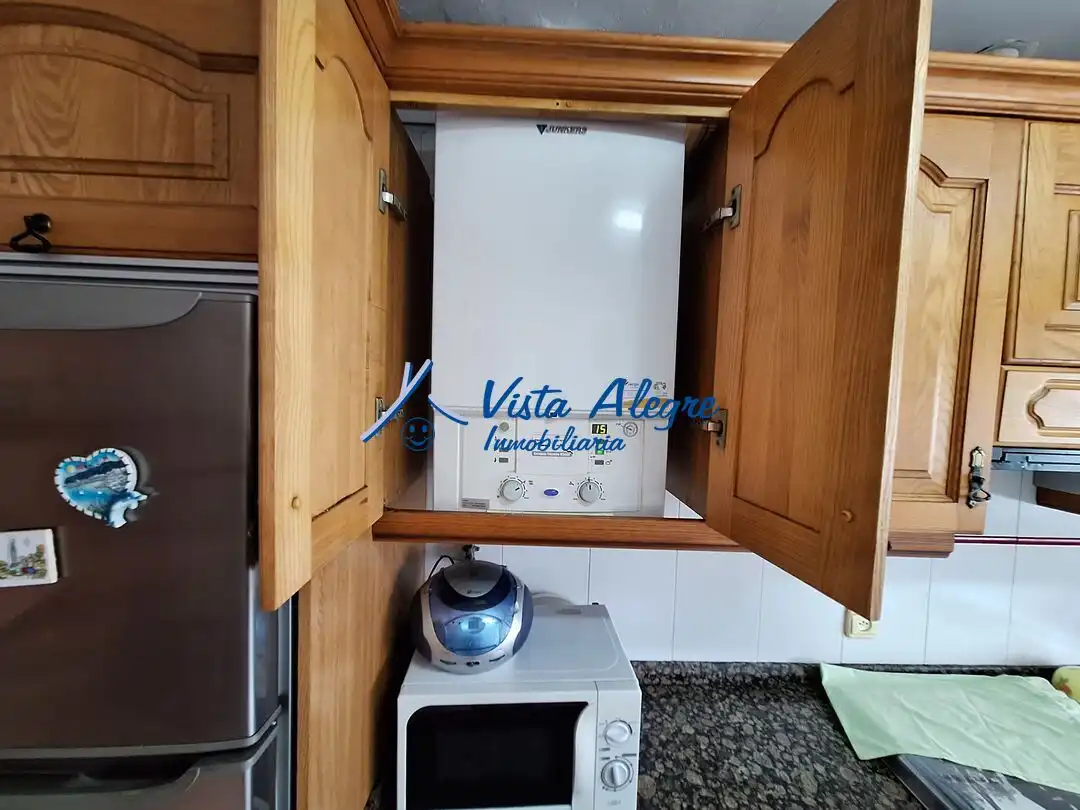 Cocina de Piso en venta en Haro con Calefacción, Terraza y Trastero