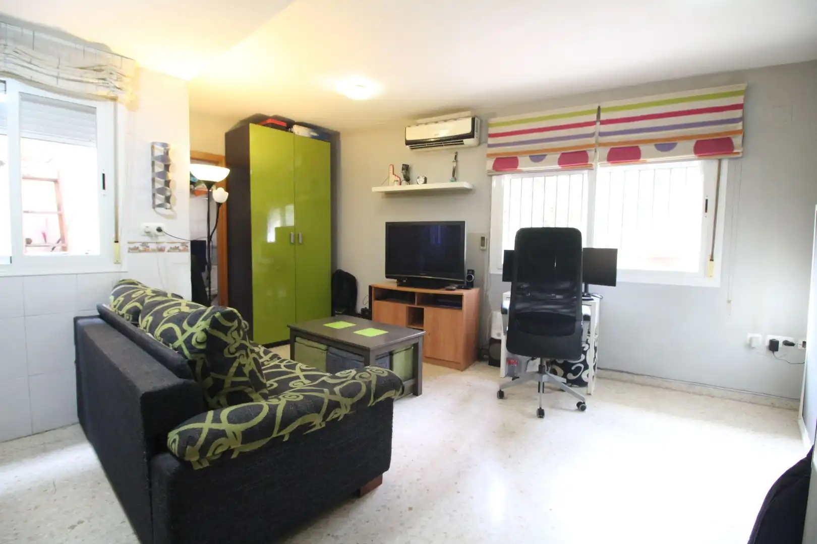 Sala d'estar de Estudi en venda en Málaga amb Aire condicionat, Calefacció i Traster