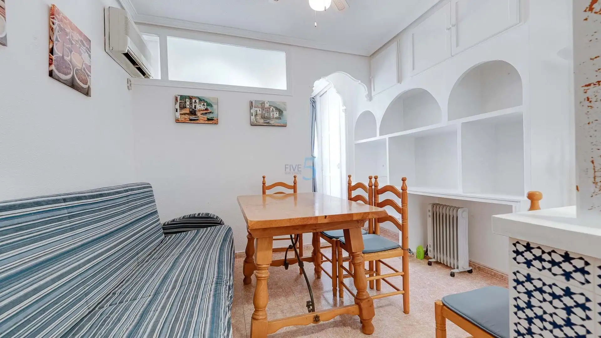 Comedor de Estudio en venta en Torrevieja con Aire acondicionado, Calefacción y Piscina