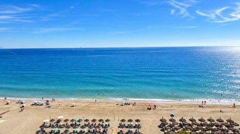 Foto 4 de Piso en venta en Puerto Deportivo, Fuengirola