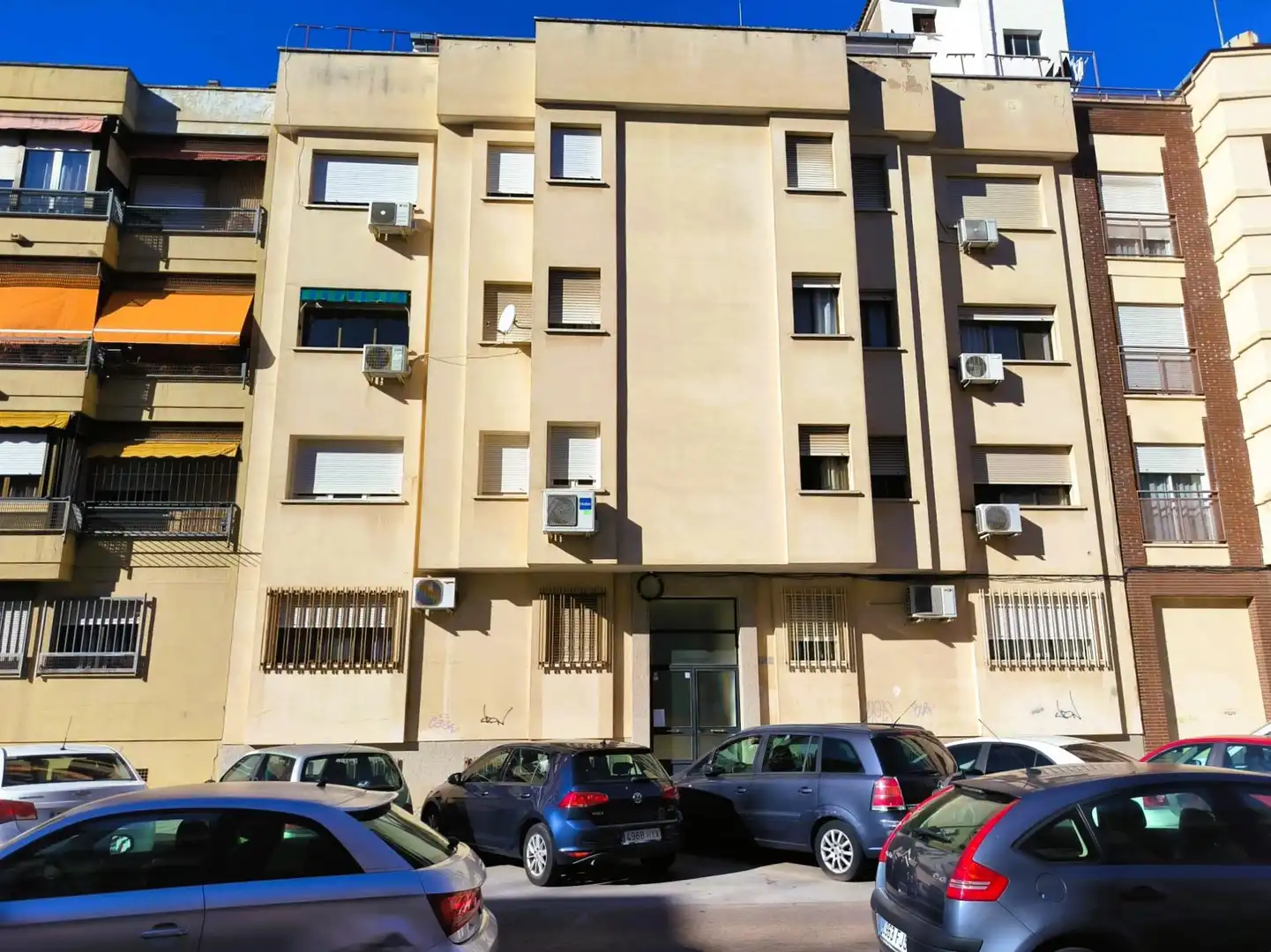 Außenansicht von Lagerraum zur Miete in Badajoz