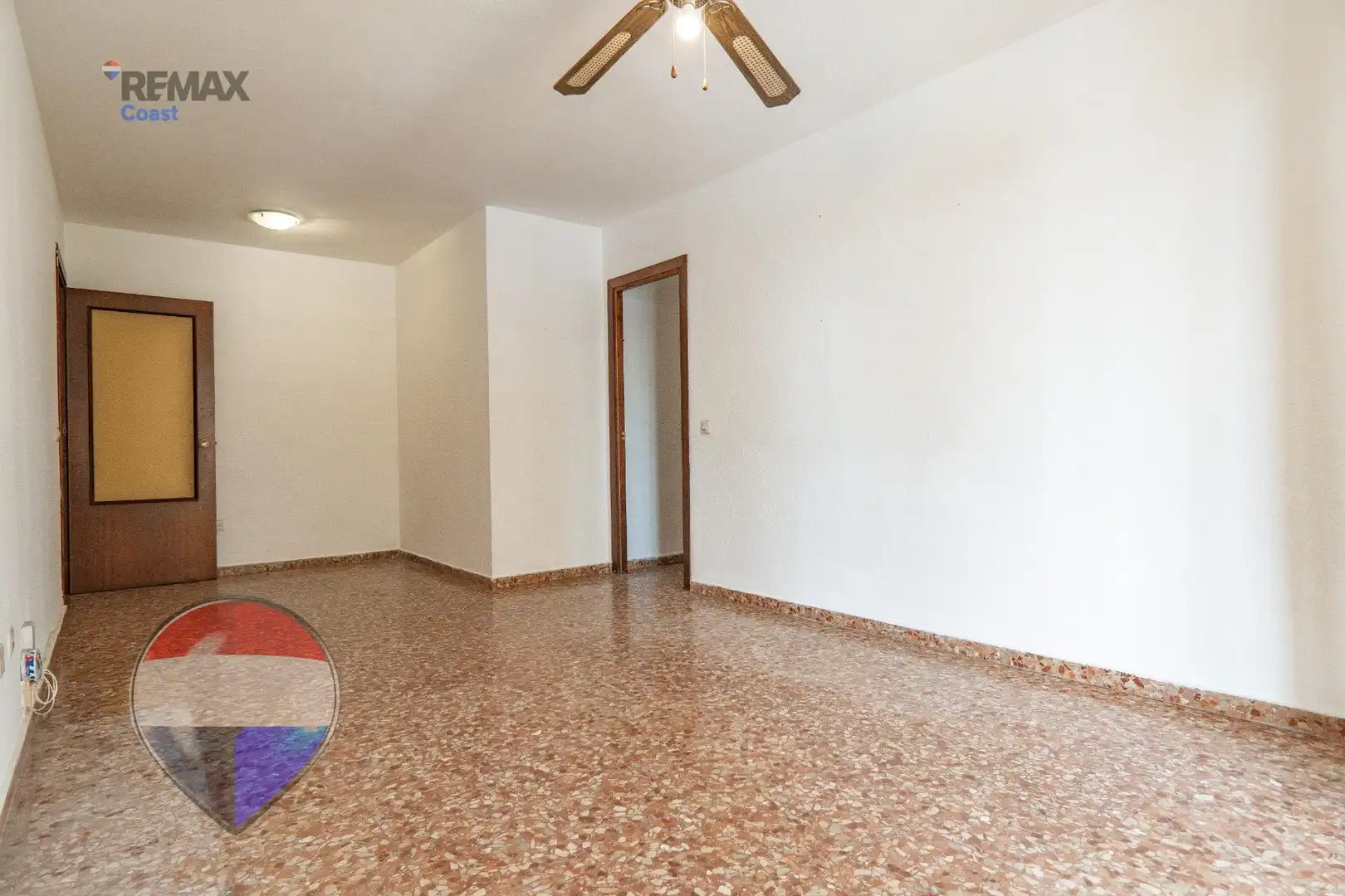 Wohnung zum Verkauf in Rincón de la Victoria mit Privatgarten, Terrasse und Gemeinschaftspool