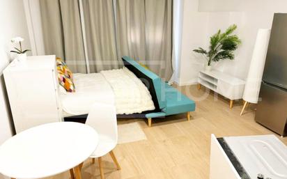 Bedroom of Flat for sale in  Barcelona Capital