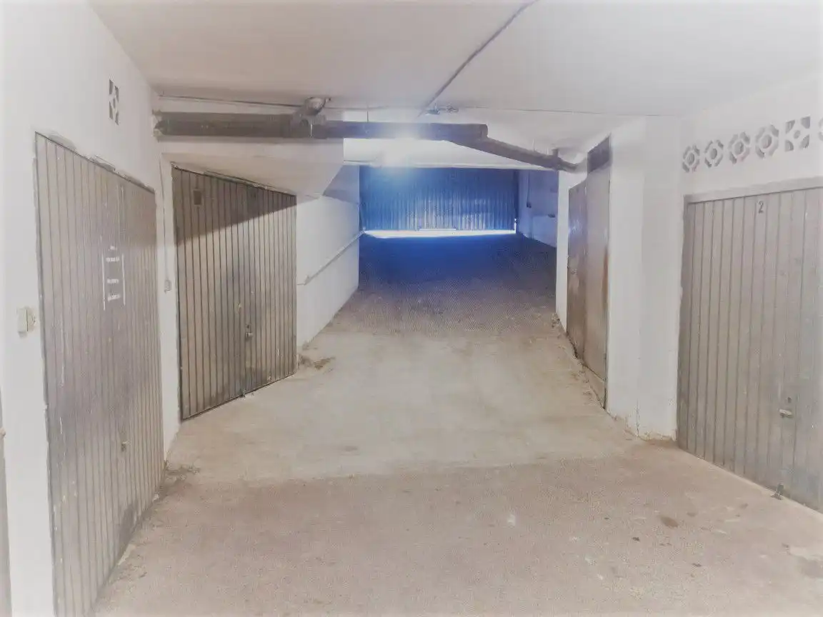 Parkplatz von Garage zum Verkauf in Villajoyosa / La Vila Joiosa