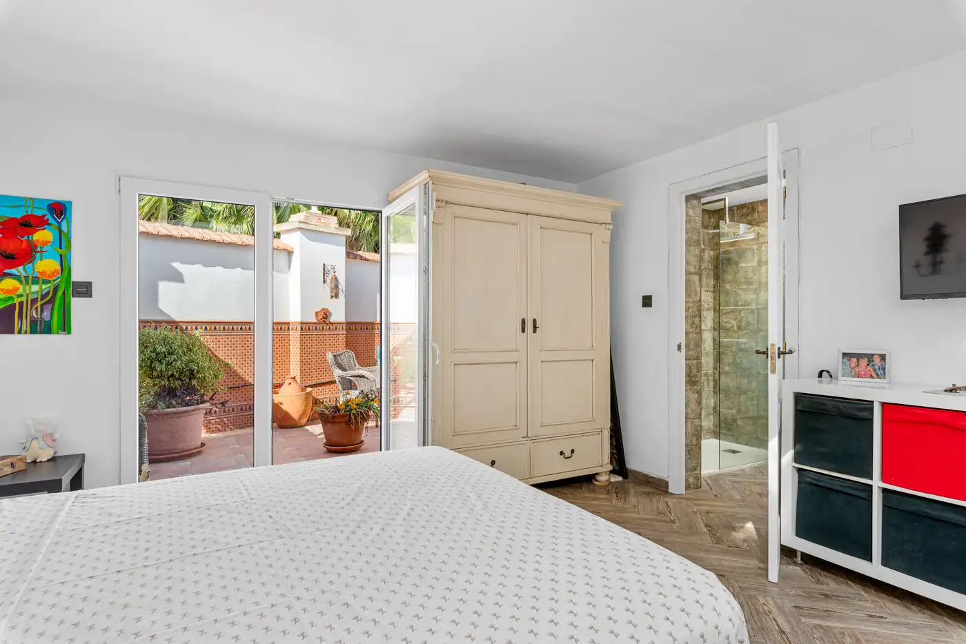 Habitación de Casa o chalet en venta en Daya Nueva con Aire acondicionado, Jardín privado y Piscina