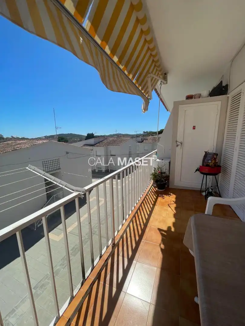 Apartamento con terraza en venta en Església