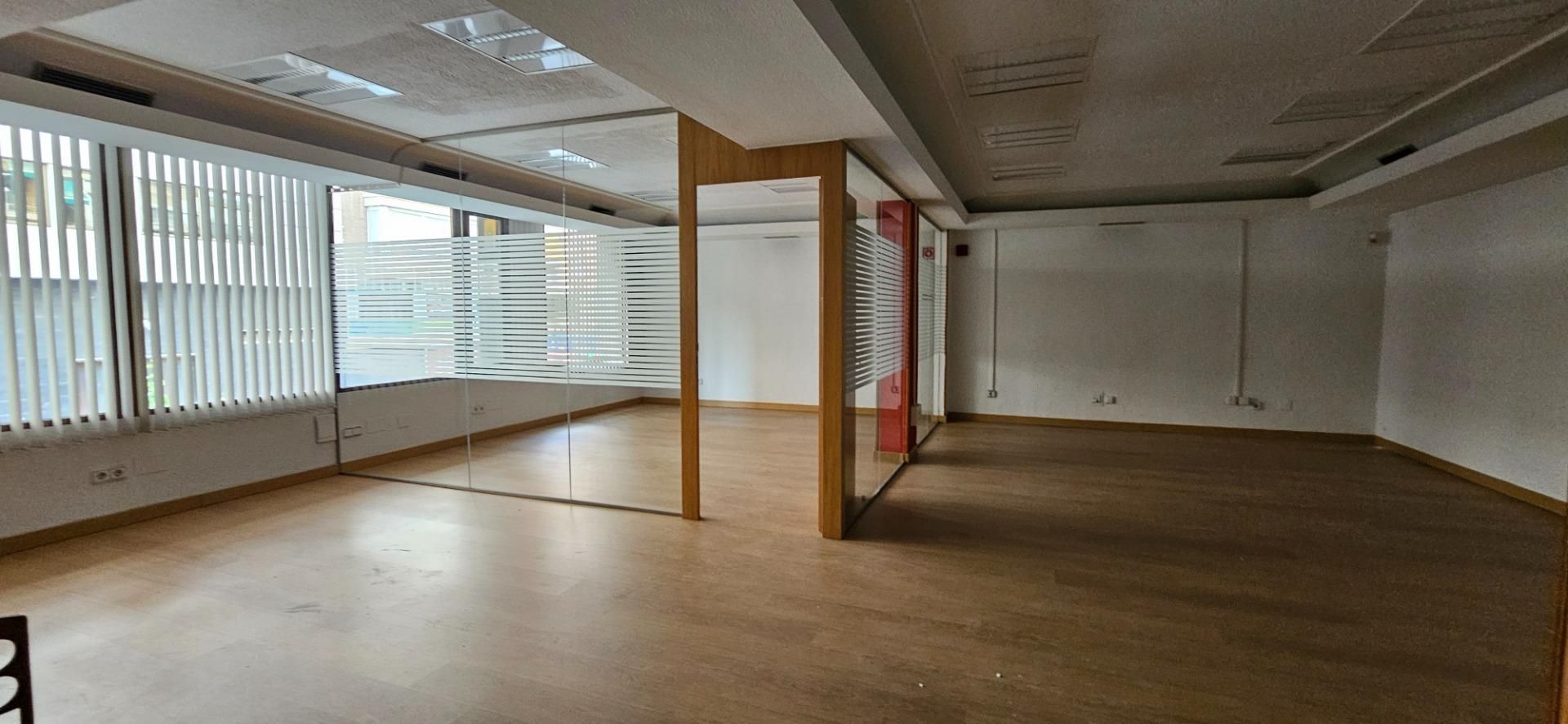 Premises for sale in  Murcia Capital  with Air Conditioner