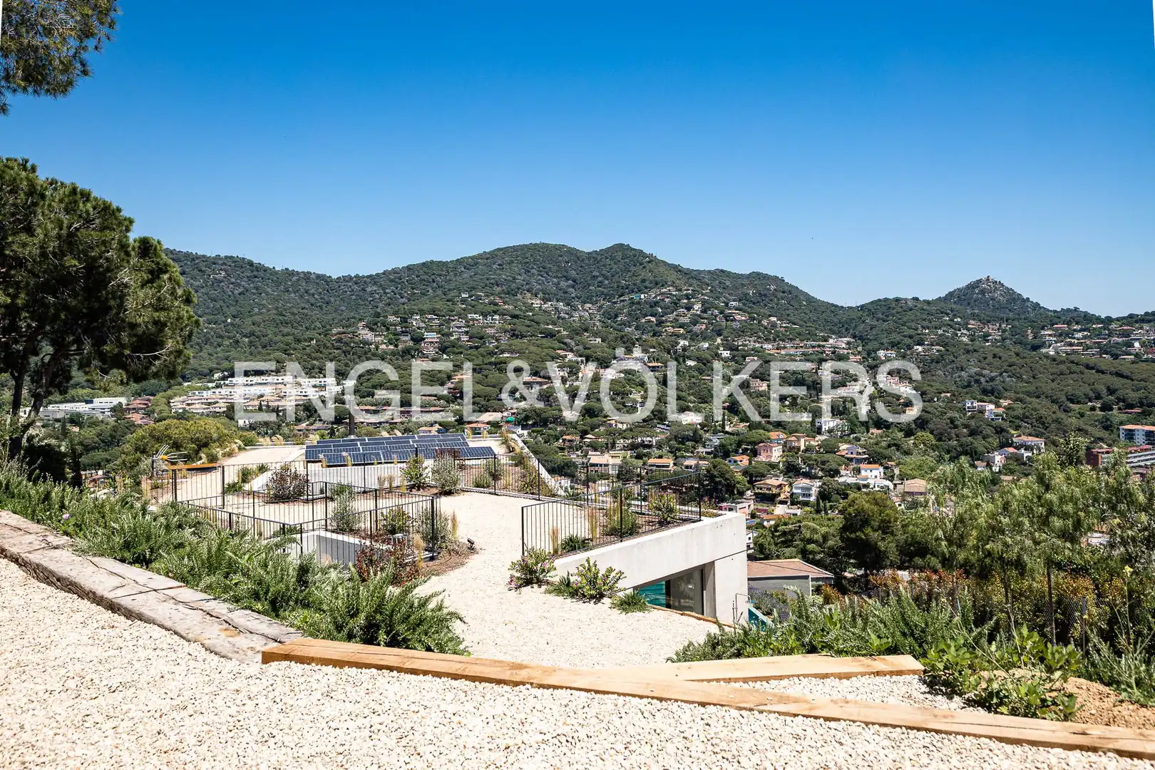 Houses for sale in Cabrils  with Heating, Private garden and Parquet flooring