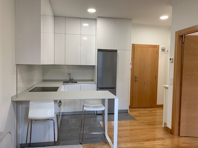 Flat to rent in Cimadevilla, Centro