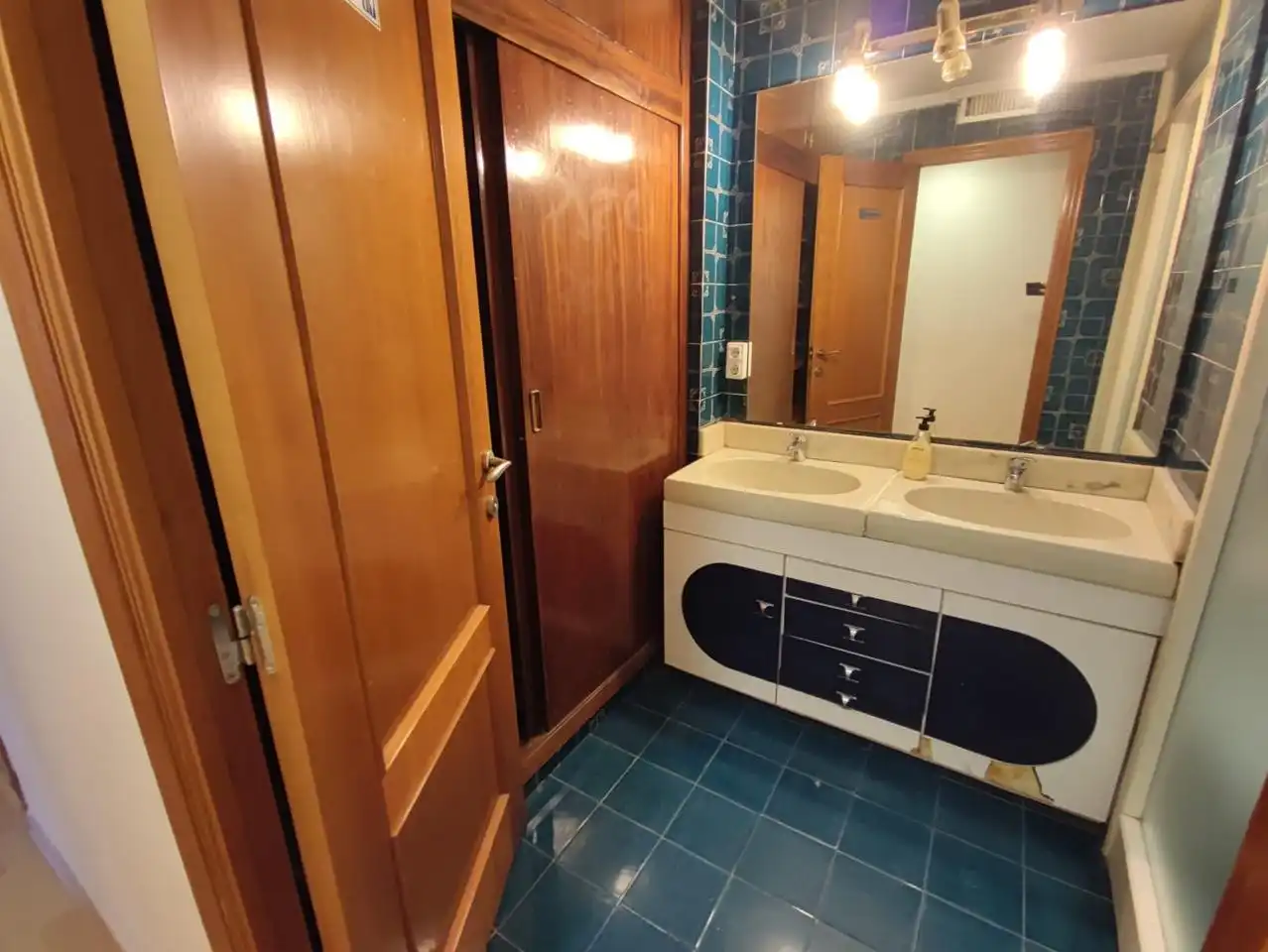 Badezimmer von Maisonette zur Miete in Valencia mit Terrasse und Möbliert