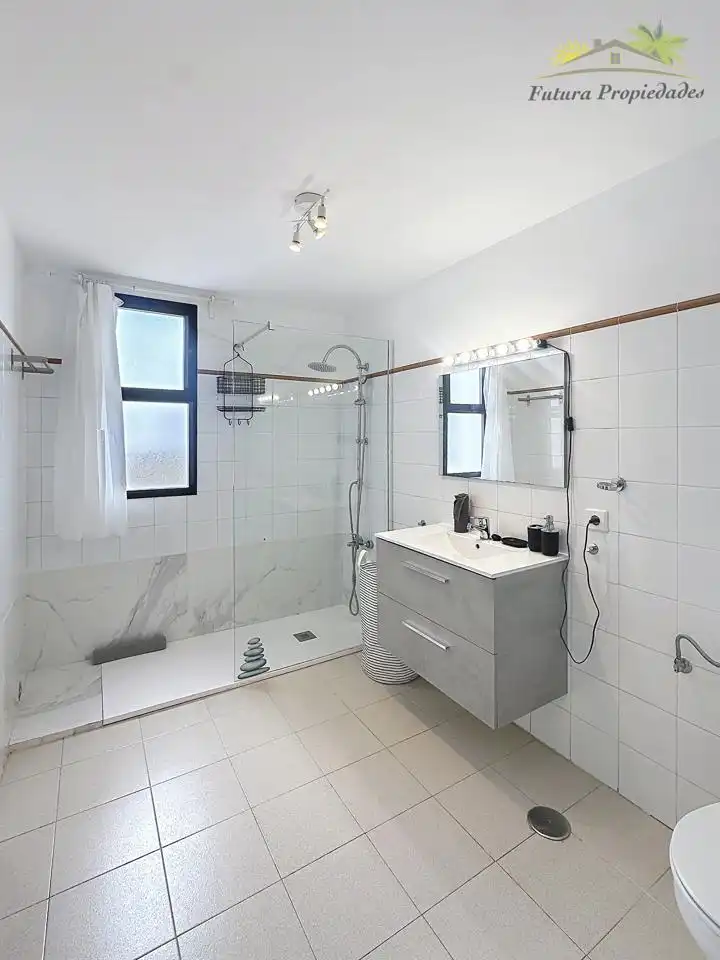 Piso en venta en Costa Teguise