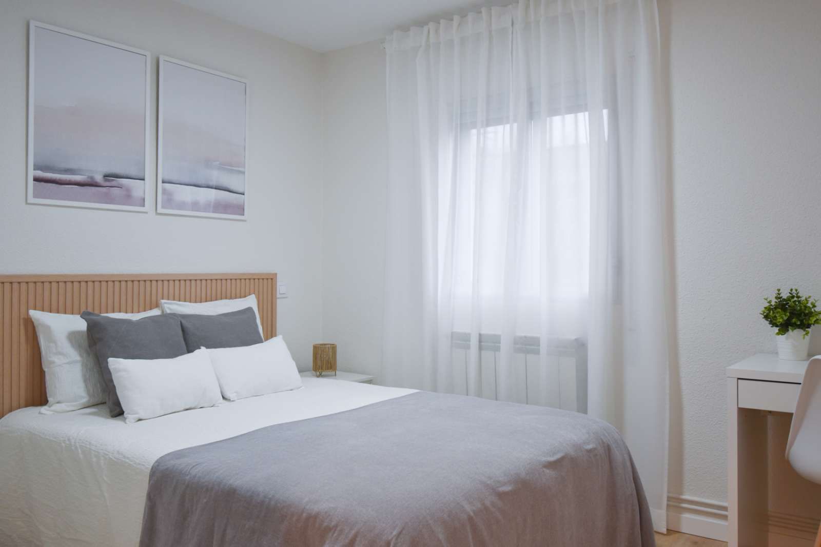 Bedroom of Flat to share in  Madrid Capital  with Air Conditioner, Heating and Terrace