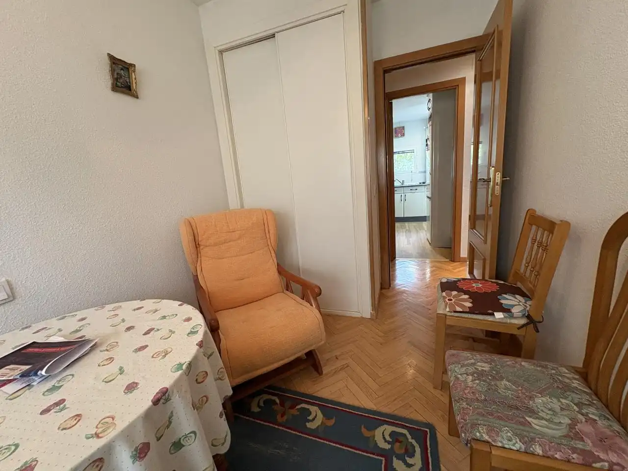 Wohnung zur Miete in Calle Ramón María del Valle Inclán, Espartales