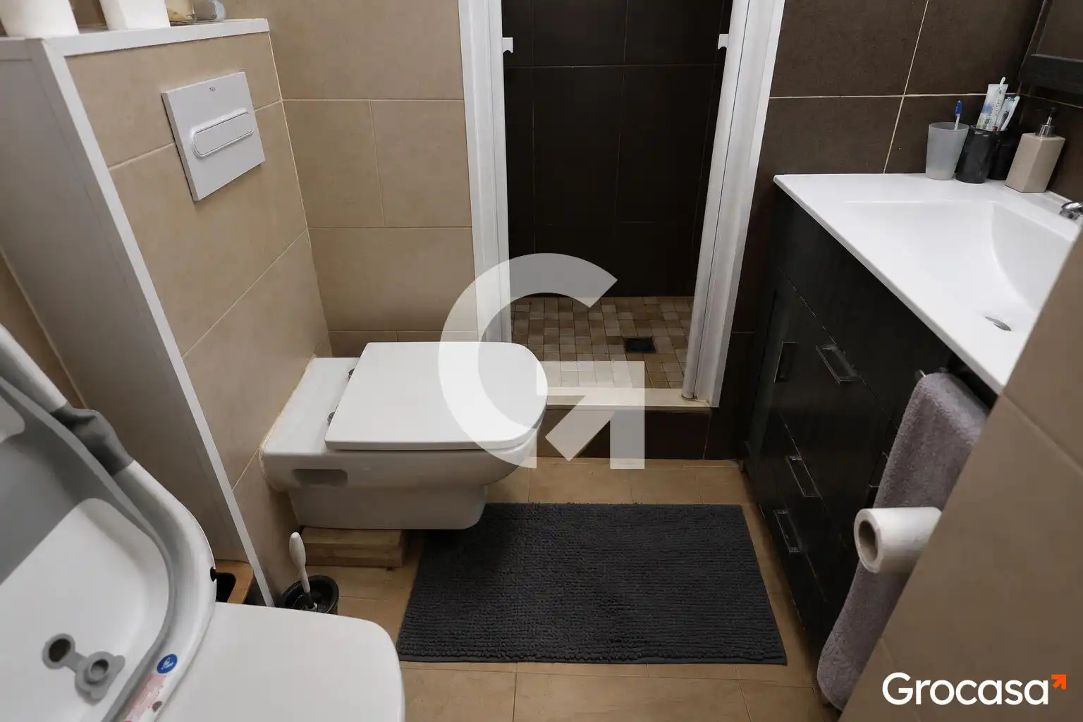 Bathroom of Flat for sale in Sant Boi de Llobregat  with Air Conditioner, Heating and Oven