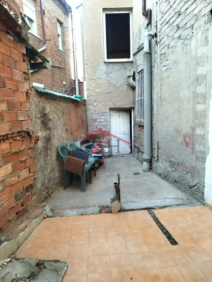 Casa o xalet en venda en León Capital  amb Calefacció